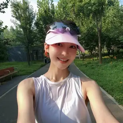 钟泽英